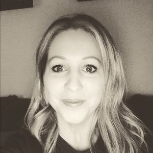 Meet your Posher, Jennipher